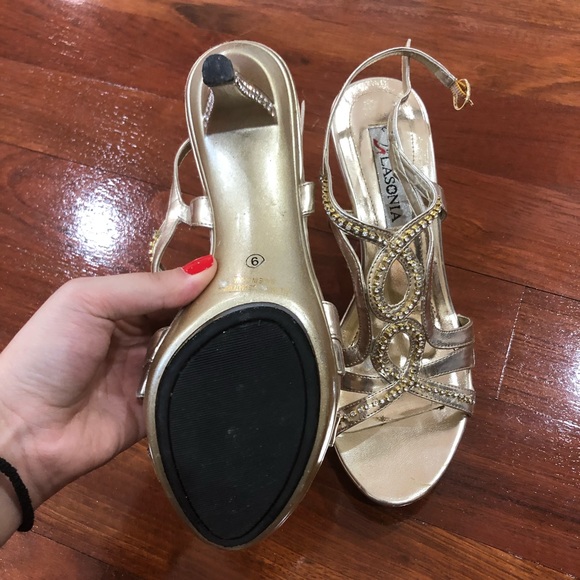 LIGHTLY used - Picture 3 of 3